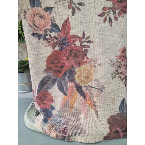 Live in the moment Woman's Floral Rose Boho Cardigan Size Small - Picture 10 of 13